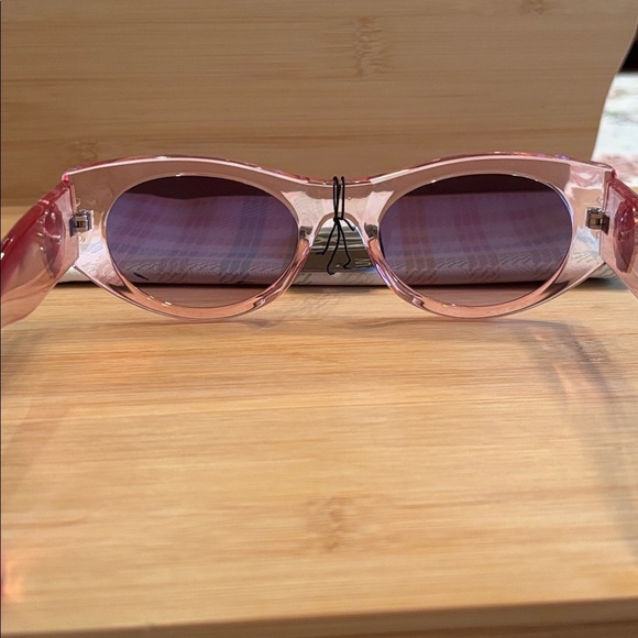 Brand New Shiny Transparent Light Pink Round Cat Eye Sunglasses Flower Accent